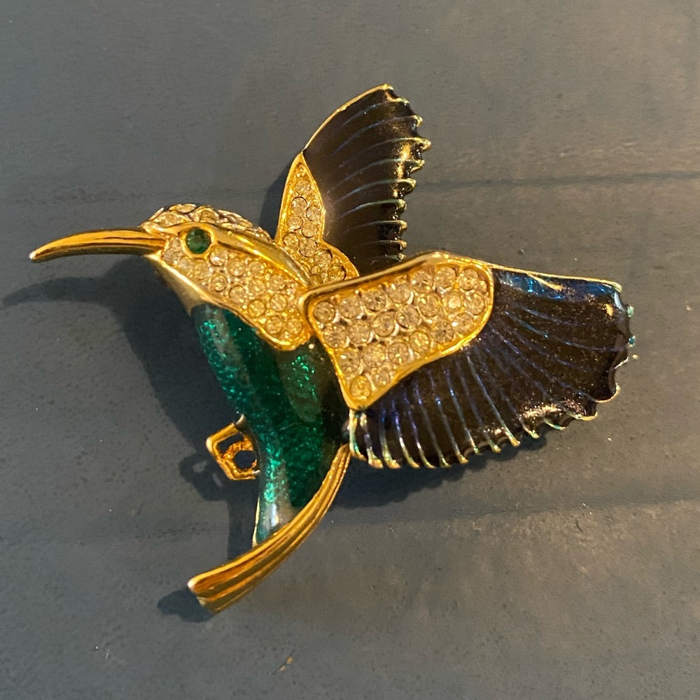 Elegant Gold and Green Hummingbird Brooch